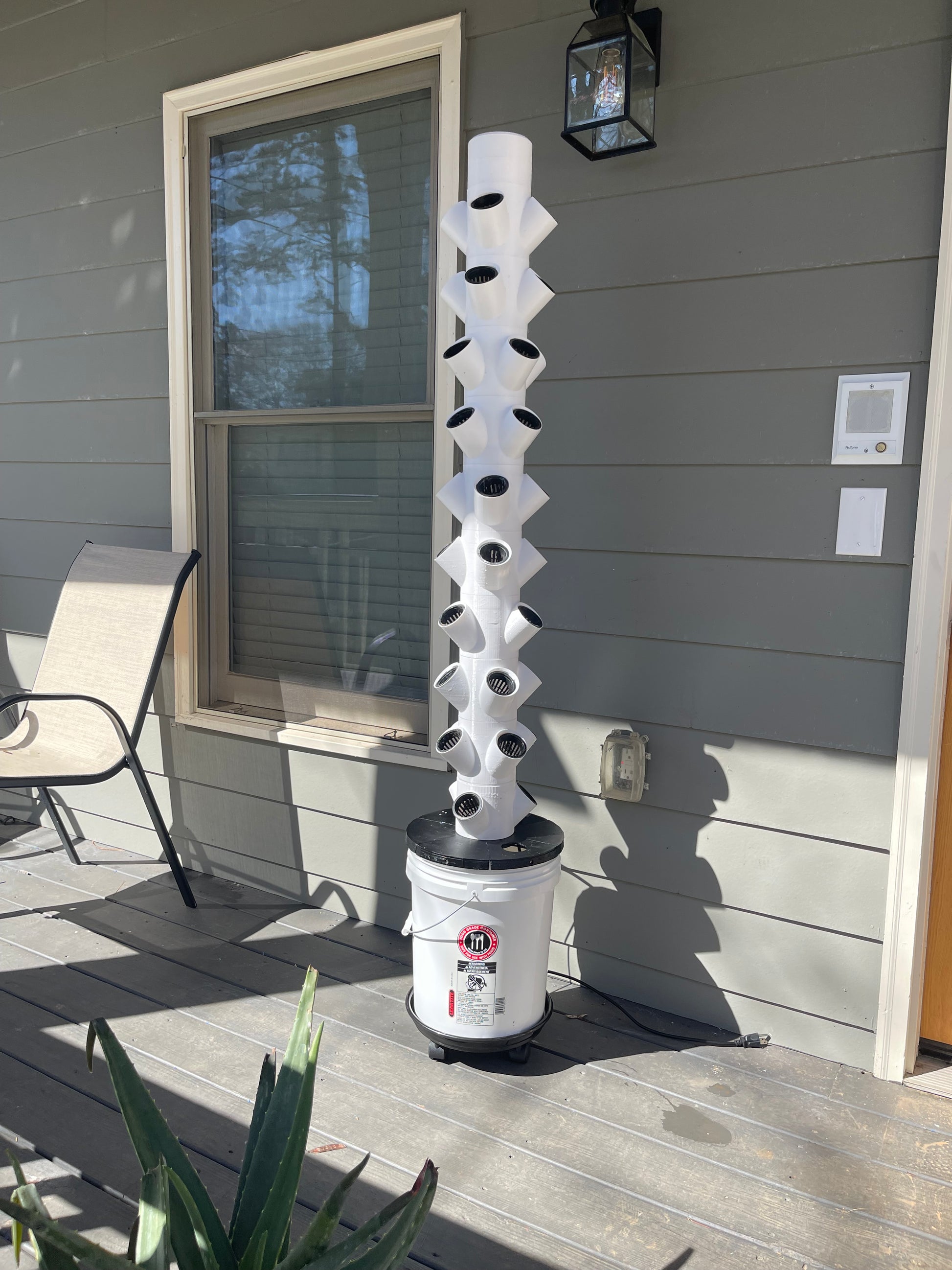 IEVA 3D Printed Modular Hydroponic 5.5ft Tower 40 Pot - 3D Root Labs